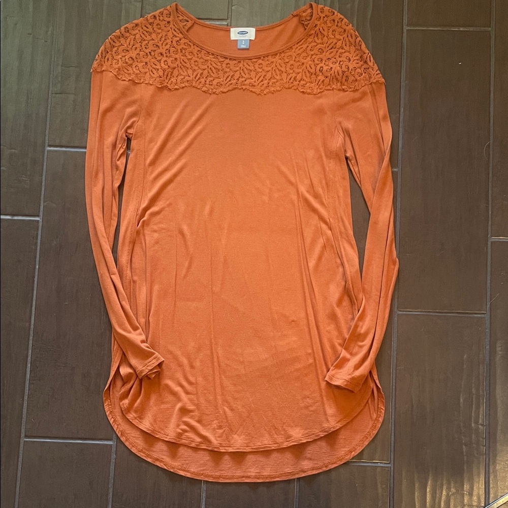 Old Navy Women's Rust Lace Long Sleeve Top